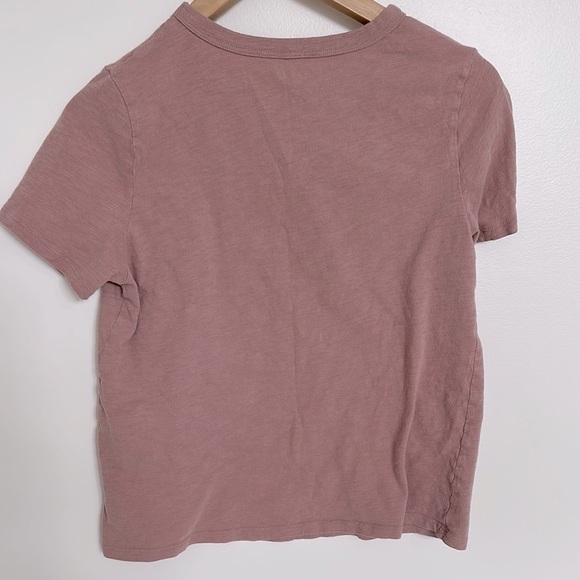 Any 3 t-shirts for $10 🌸 Old Navy Pink Fitted Short Sleeve T-Shirt - Picture 4 of 4